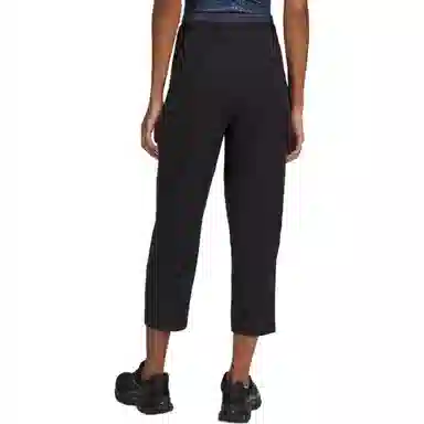 lululemon Relaxed Travel Woven