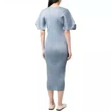 PLEATS PLEASE ISSEY MIYAKE