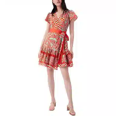 DIANE VON FURSTENBERG V