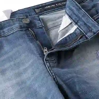 ARMANI EXCHANGE Logo