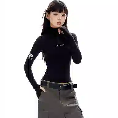 APEA Slim Fit Long Sleeve T-Shirt