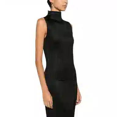 PLEATS PLEASE ISSEY MIYAKE