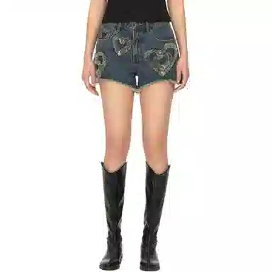 GUESS x YUEQI QI SS24