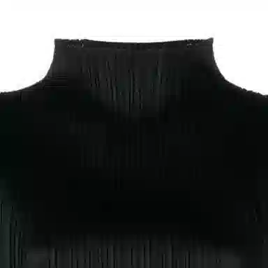 PLEATS PLEASE ISSEY MIYAKE