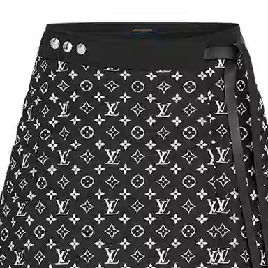 LOUIS VUITTON A