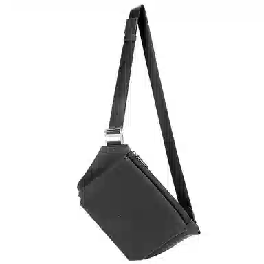 维多利亚旅行者 休闲百搭高级感个性时尚大学生简约质感通勤出行防泼水 超纤合成革 胸包单肩包斜挎包 男款 黑色