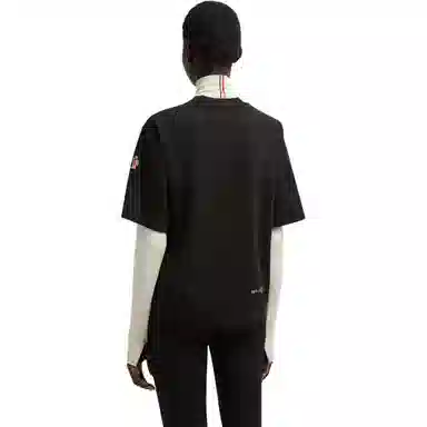 Moncler T