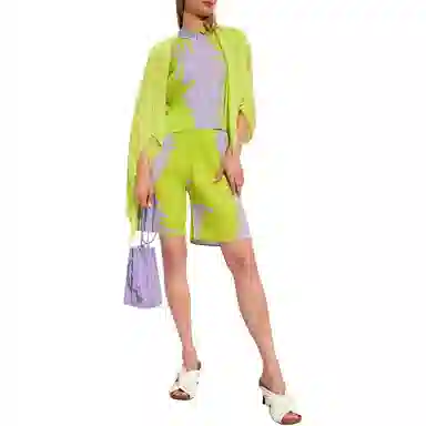 PLEATS PLEASE ISSEY MIYAKE