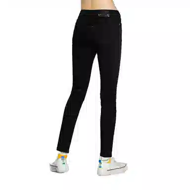 Lee FW22 418