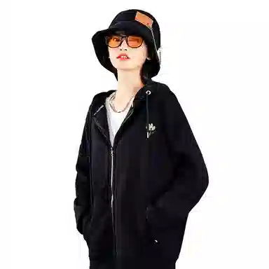 棉致 简约纯色宽松休闲连帽长袖卫衣 女款