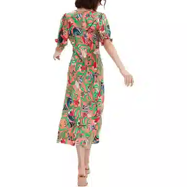 DIANE VON FURSTENBERG V