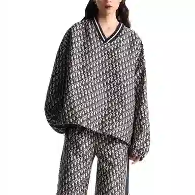 DIOR V