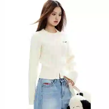 APEA Vintage Knit Sweater