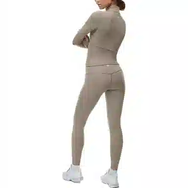 ARITZIA TnAction Cheeky Hi-Rise Hiking Legging