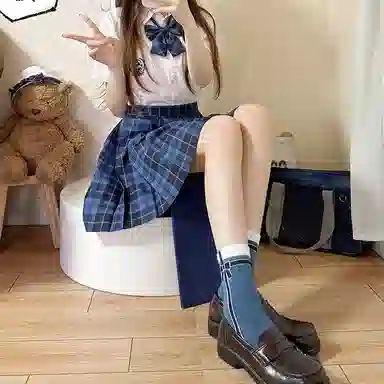 东鲸岁时记 日系复古制服格纹短款百搭学生百褶鲸落半身裙