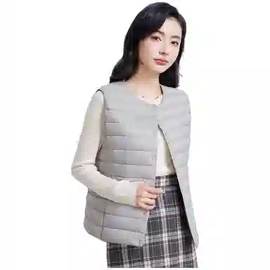 鸭鸭 纯色单排扣圆领无袖内搭外穿百搭日系极简风羽绒马甲 女款