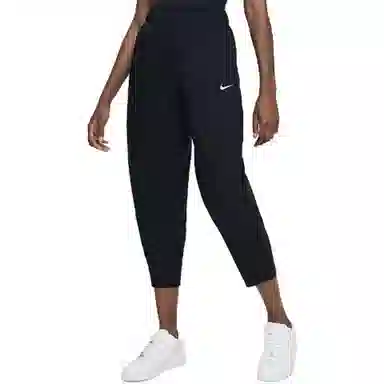 Nike Sportswear Essential Black