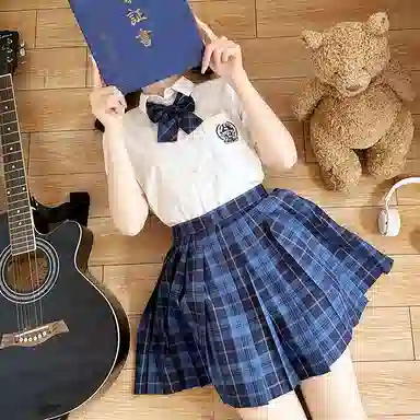 东鲸岁时记 日系复古制服格纹短款百搭学生百褶鲸落半身裙