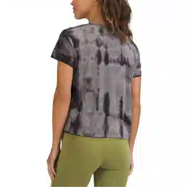 lululemon Train to Be T