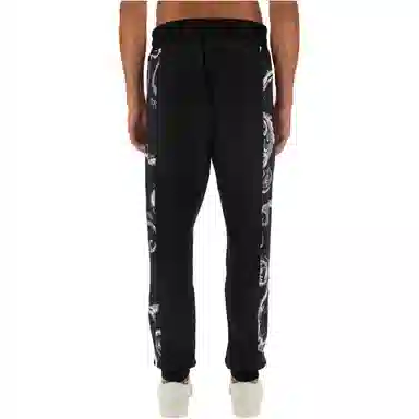 VERSACE JEANS COUTURE Logo