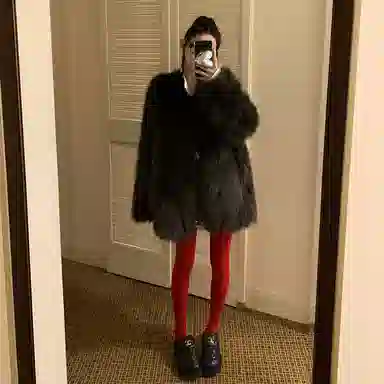 Coco Limited Saga Fox Fur V-Neck Coat