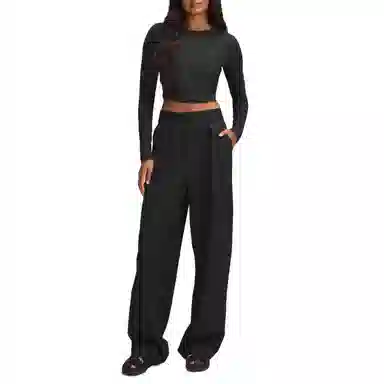 lululemon Hold Tight T