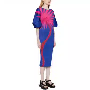 PLEATS PLEASE ISSEY MIYAKE