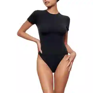 SKIMS Fits Everybody T-Shirt Onyx