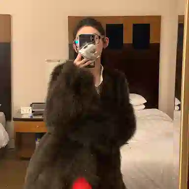 Coco Limited Saga Fox Fur V-Neck Coat