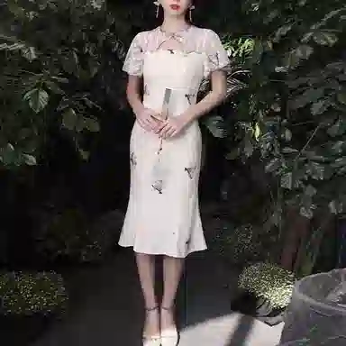 槿爷东方 刺绣胸口镂空设计新式改良旗袍鱼尾短袖连衣裙 女款 米色