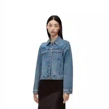 LOEWE Anagram
