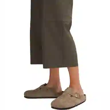 lululemon Light Utilitech Logo23"