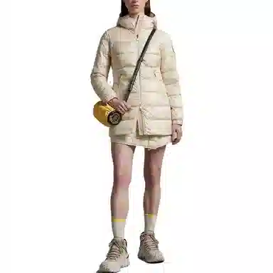 Moncler SS22 Glements