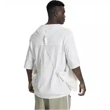 NORVINCY T