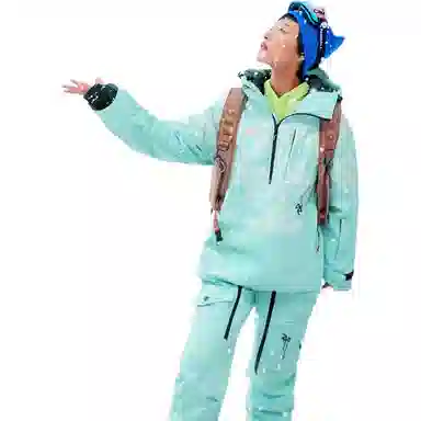 SNOW FLYING