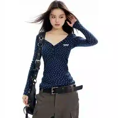 APEA Sweetheart V-Neck Long Sleeve Tee