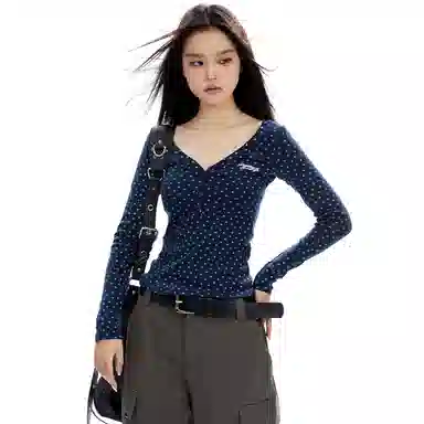 APEA Sweetheart V-Neck Long Sleeve Tee