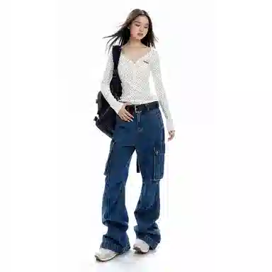 APEA Sweetheart V-Neck Long Sleeve Tee