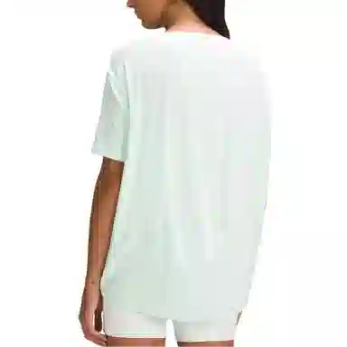 lululemon Back in Action Nulu T