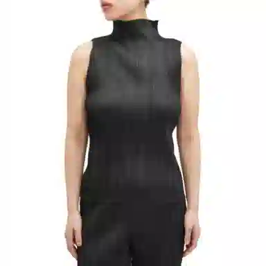 PLEATS PLEASE ISSEY MIYAKE