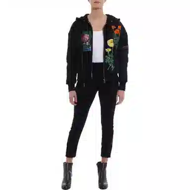 Alexander McQueen SS23