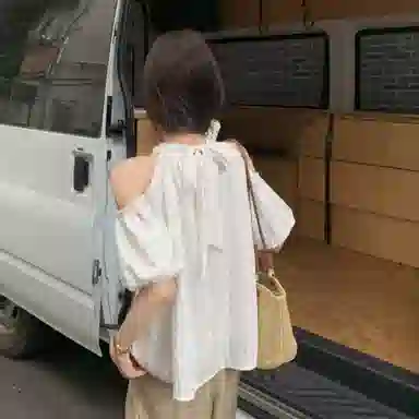 JUFU Solid Crew Neck Shirt