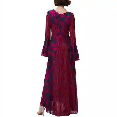 DIANE VON FURSTENBERG V