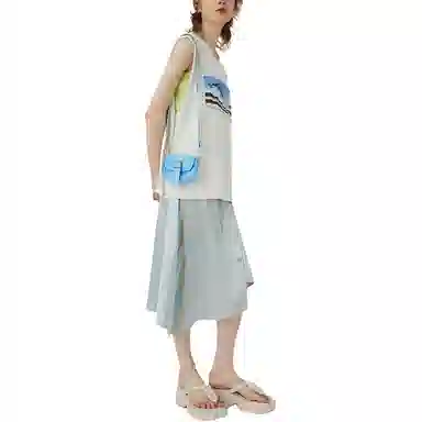 MOUSSY A