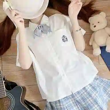 东鲸岁时记 卡通动物图案翻领纯色内搭短袖衬衫 女款 白色