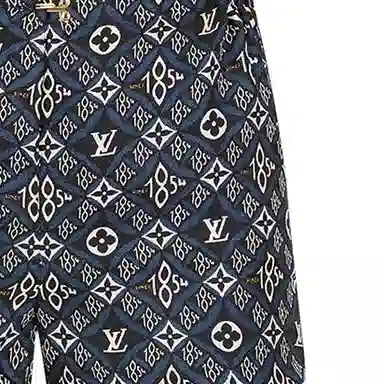 LOUIS VUITTON LV Logo