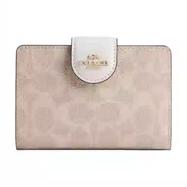 COACH Corner Zip Signature