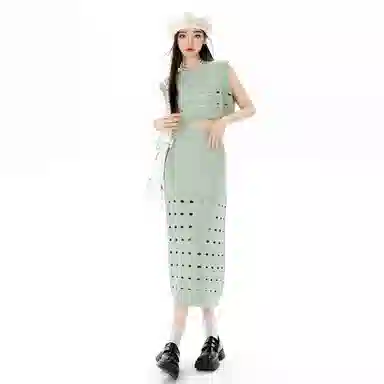 EPTISON WOMAN LogoA