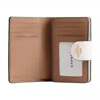 COACH Corner Zip Signature