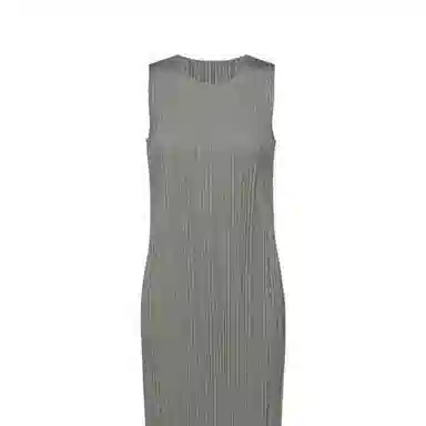 PLEATS PLEASE ISSEY MIYAKE